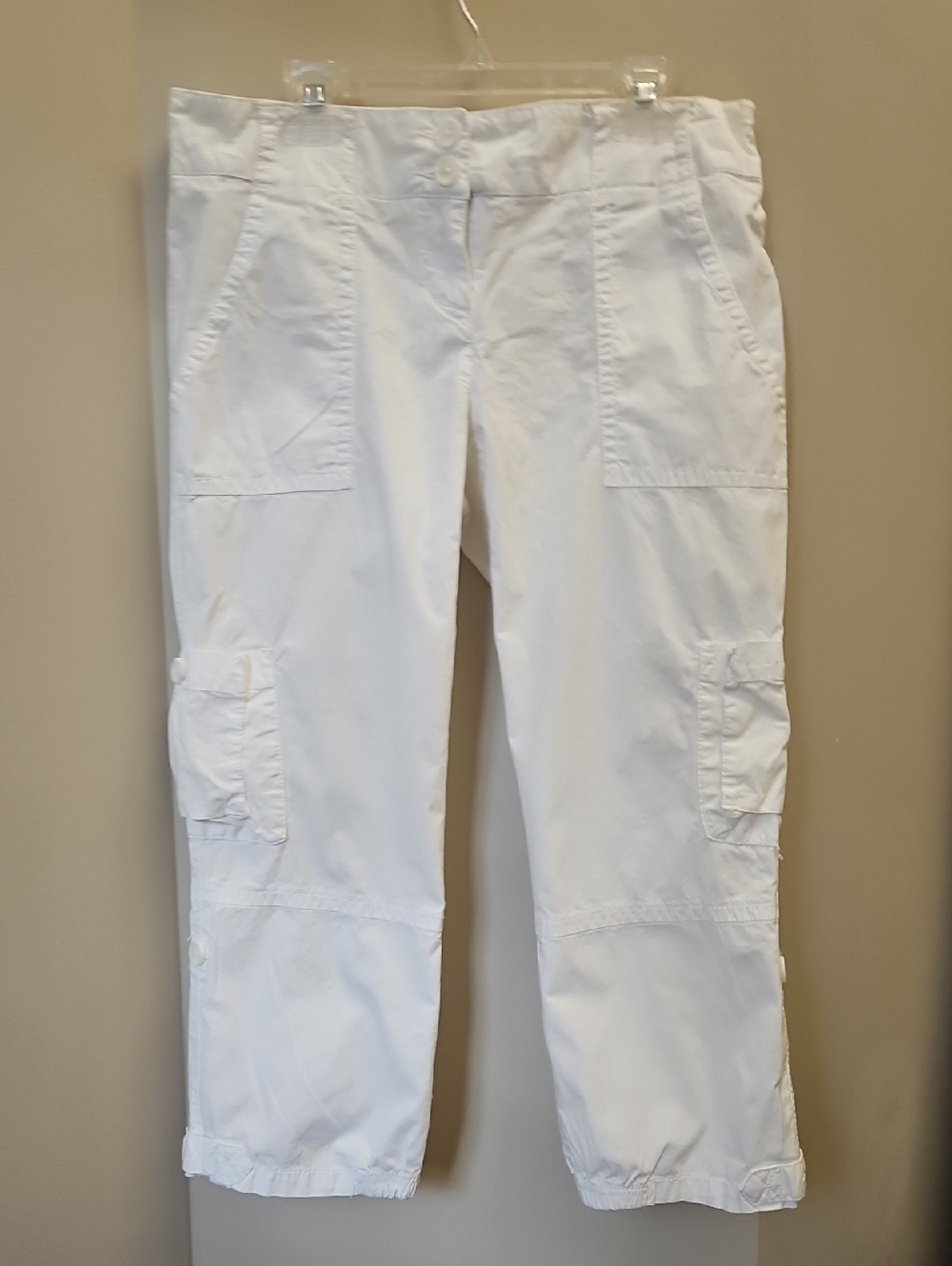 Dalia Collection White Cargo Capris with Utility Pockets